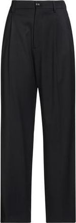 Berwich WOMAN IN BERWICH