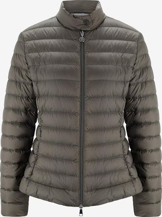 Moncler Kurze leichte taillierte Daunenjacke Igelle