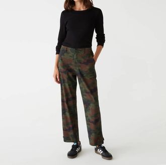 Michael Stars Maxine Convertible Straight Leg Pant In Olive Camo