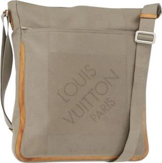 Louis Vuitton Pre-owned Cross Body Bags, female, Gray, Size: ONE SIZE Pre-owned Canvas Cross Body Bag