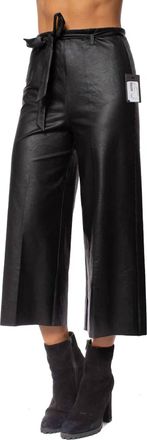 Lyss&eacute; Jensen Crop Pants In Black
