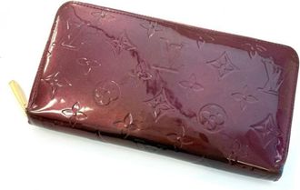 Louis Vuitton Rouge Fauviste Monogram Vernis Long Wallet (Bi-Fold) (Pre-Owned)