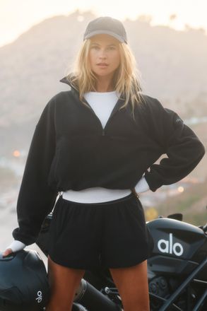 Alo | Polar Fleece Retreat Cover Up Sweatshirt in Black, Size: Medium