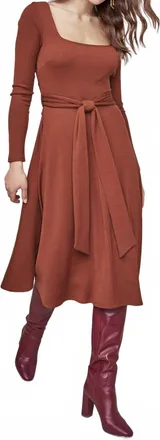 Astr Sinclair Dress In Warm Nutmeg