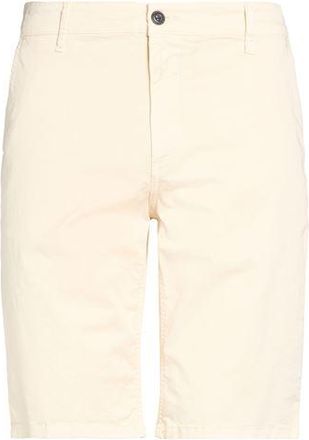 Lyle & Scott PARTES DE ABAJO - Pantalones cortos y bermudas en YOOX.COM