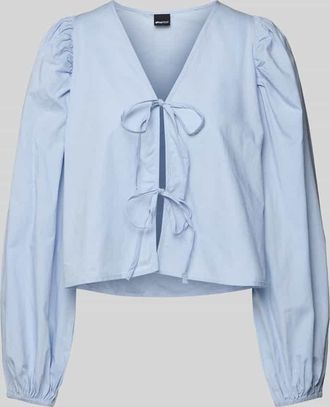 Gina Tricot Cropped Hemdbluse mit Schn&uuml;rverschluss in Hellblau, Gr&ouml;&szlig;e XL