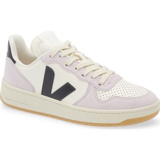 Veja V-10 Prime Sneaker in Pure Black Parme at Nordstrom, Size 37.5