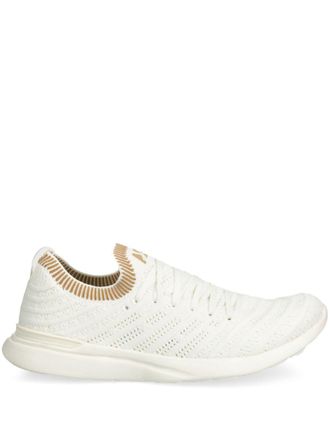 Athletic Propulsion Labs Sneakers met mesh vlakken - Wit