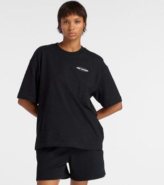 New Balance Mujer Sport Graphic Oversized T-Shirt en Negro, Jersey de algod&oacute;n, Talla 2XL