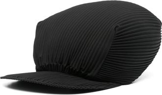 Pleats Please Issey Miyake pliss&eacute;-effect cap - women - Polyester - One Size - Black