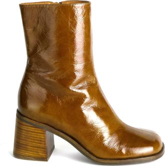 Intentionally blank Womens Mall Boot In Walnut