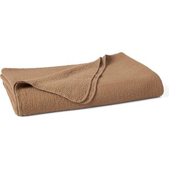 Coyuchi Cascade Organic Cotton Matelass&eacute; Blanket in Chestnut at Nordstrom, Size Full