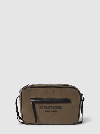 Tommy Hilfiger Camera Bag mit Label-Schriftzug Modell PREP CLASSIC in Oliv, Gr&ouml;&szlig;e 1