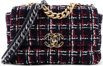 Chanel 19 Flap Bag Quilted Tweed Medium crossbody bag - Blauw