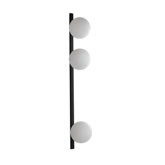 Luce-Ambiente-Design Aplique Enoire de Metal Negro con Tres Difusores de Vidrio Blanco