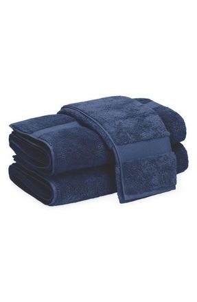 Matouk Lotus Fingertip Towel in Indigo at Nordstrom