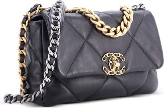 Chanel 19 Flap Bag Quilted Stitched Lambskin Medium shoulder bag - Zwart