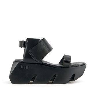 United Nude Bull Run