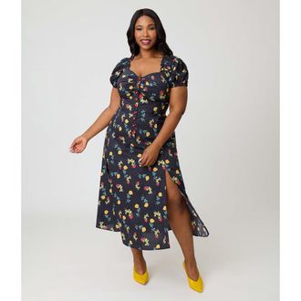Unique Vintage Plus Size Sweetheart Midi Dress in Black Floral Print at Nordstrom, Size 3X