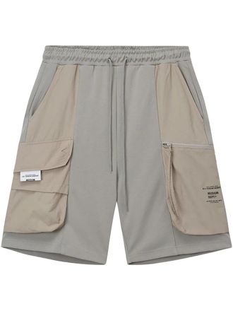 Musium Div. logo-print cargo shorts - men - Polyester/Cotton - M - Grey