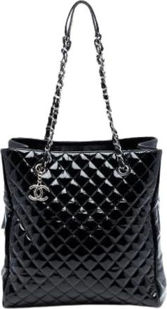 Chanel Pre-owned Tote Bags, female, Black, Size: ONE SIZE Pre-owned Quilted Patent Leather Tote