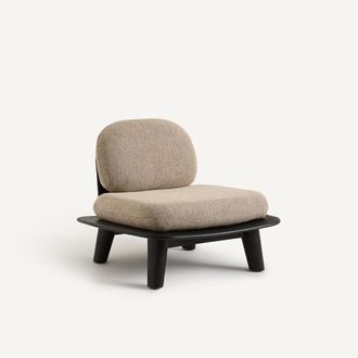 AM.PM Fauteuil van massief teakhout met kussens van gem&ecirc;leerde stof, Mazai