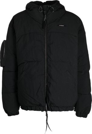 ISO.POETISM logo-patch hooded padded jacket - men - Nylon/Polyester/Polyamide - M - Black