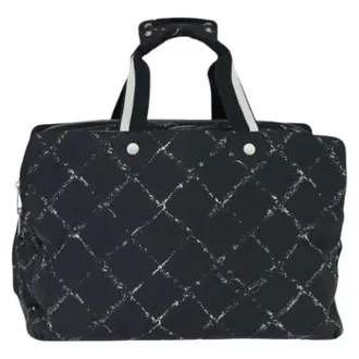 Chanel Pre-owned Weekend Bags, female, Black, Size: ONE SIZE Pre-owned Vintage Nylon Weekend Bag