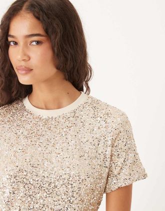 Never Fully Dressed T-shirt argento con paillettes in coordinato