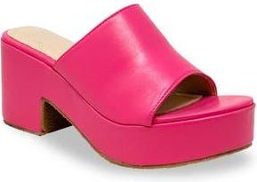 Chase + Chloe by Intouch Footwear Nelly Platform Slide Sandal in Fuchsia Pu at Nordstrom Rack, Size 7.5