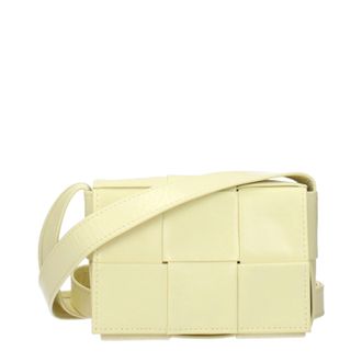 Bottega Veneta Damess Cassette crossbodytassen geel/cr&egrave;me leer