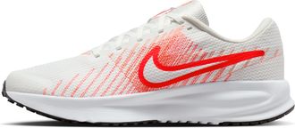 Nike Mens Run Defy Road Running Shoes in White | HM9594-103