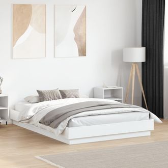 Berkfield Home Bed Frame without Mattress White 135x190 cm Double