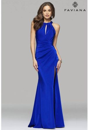 Faviana Front Slit Low Back Gown In Royal