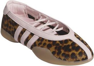 adidas Taekwondo Mei Sneaker in Black/Sandy Pink/Gum at Nordstrom, Size 11.5