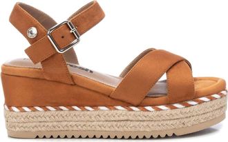 Xti Womens Suede Wedge Sandals In Camel