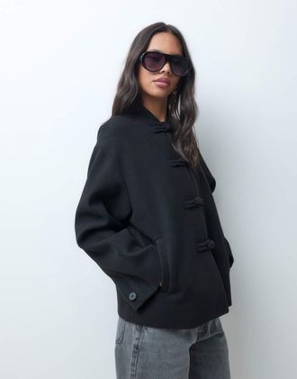 Asos giacca formale senza colletto con chiusure a alamari e finiture nere-Nero