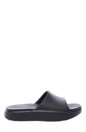 P448 Riviera Slip-On in Black at Nordstrom, Size 35