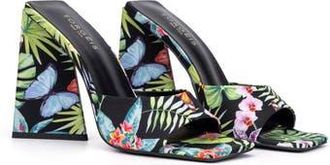 Torgeis Paradise Tropical Print Block Heel Sandal in Black at Nordstrom Rack, Size 6
