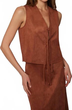 Lost + Wander Womens Regal Poise Vest Top In Coffee