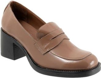 Bueno Ruth Penny Loafer Pump in Taupe Patent at Nordstrom, Size 7.5-8Us