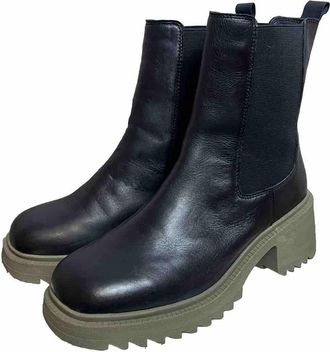 Vince Camuto Womens Anikaaa Block Heel In Black