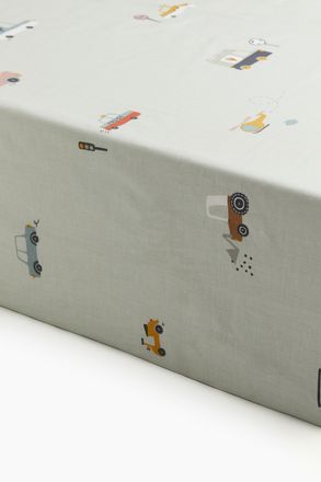 H&M Gemustertes Spannbettlaken aus Baumwolle - Hellgr&uuml;n/Fahrzeuge