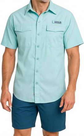 Hook & Tackle Coastline Short Sleeve Shirt In Beach Glass