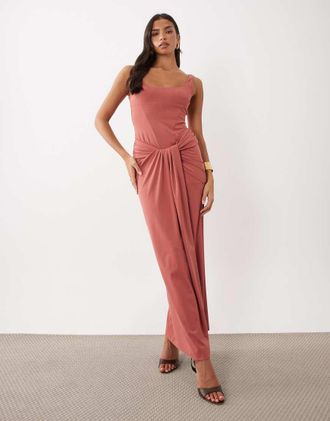 Asos vestito lungo aderente in rosa polvere-Marrone