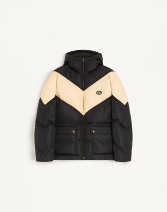 Valentino Valentino Hooded Down Jacket in Lightweight Nylon with Inlaid V and VLogo Patch Man BLACK/BUTTER 46
