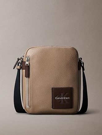 Calvin Klein Bolso Reporter Logo Monograma