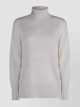 Brunello Cucinelli long sleeve turtleneck knitwear with ribbed cuffs and hem