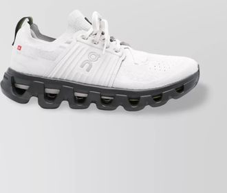 On swift cloud 4 sneakers