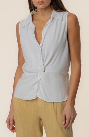 Kut from the Kloth Sara Sleeveless Shirt in White at Nordstrom, Size X-Large